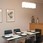 דירה Mary's House *